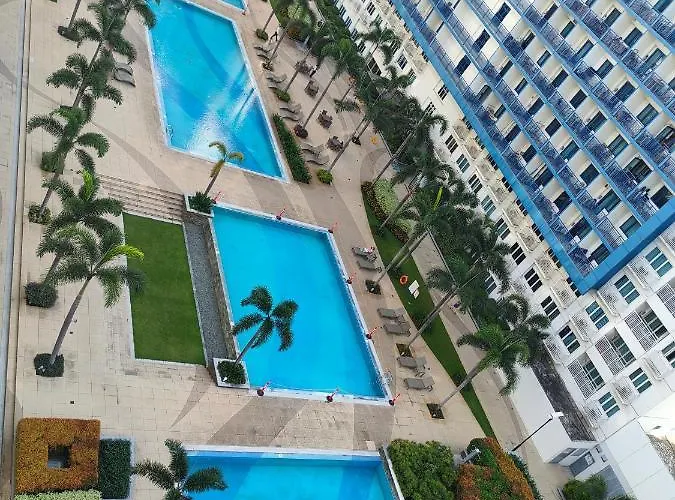 Sea Residences Moa - Joseph Place * Manila