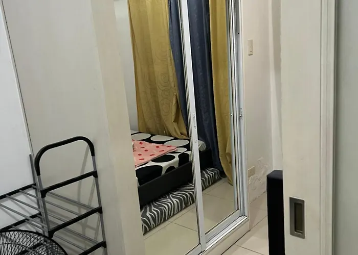 Sea Residences Moa - Joseph Place Apartment